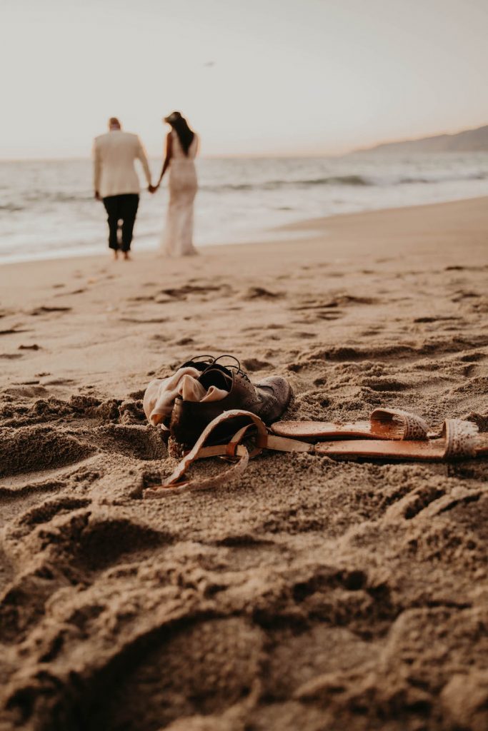 Boho Malibu Elopement florals and elopement planner meadows events. photos by amanda meisters photography